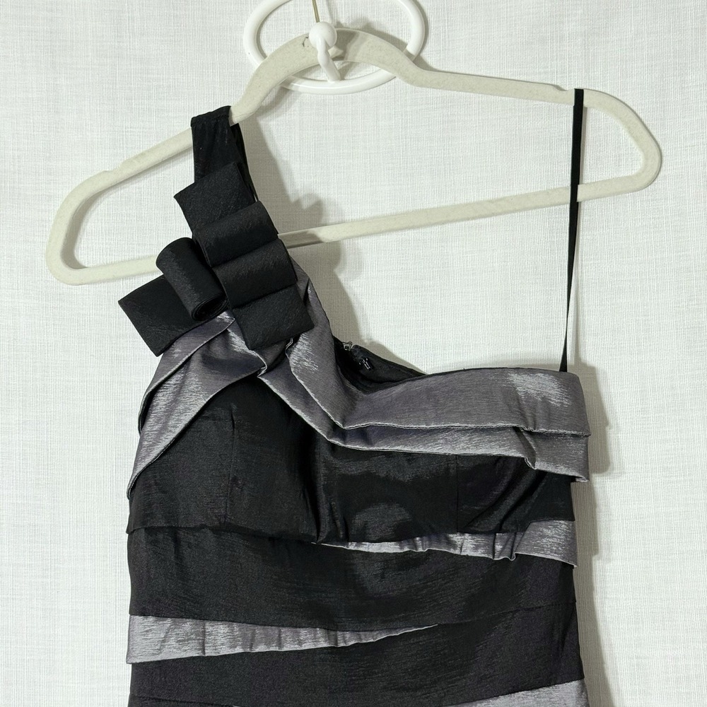 Betsy & Adam One Shoulder Mermaid Gown Black Gray Formal Prom Evening Dress 8 - Picture 4 of 10